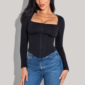 TA3 Corsety Square Neck Long Sleeve Top
